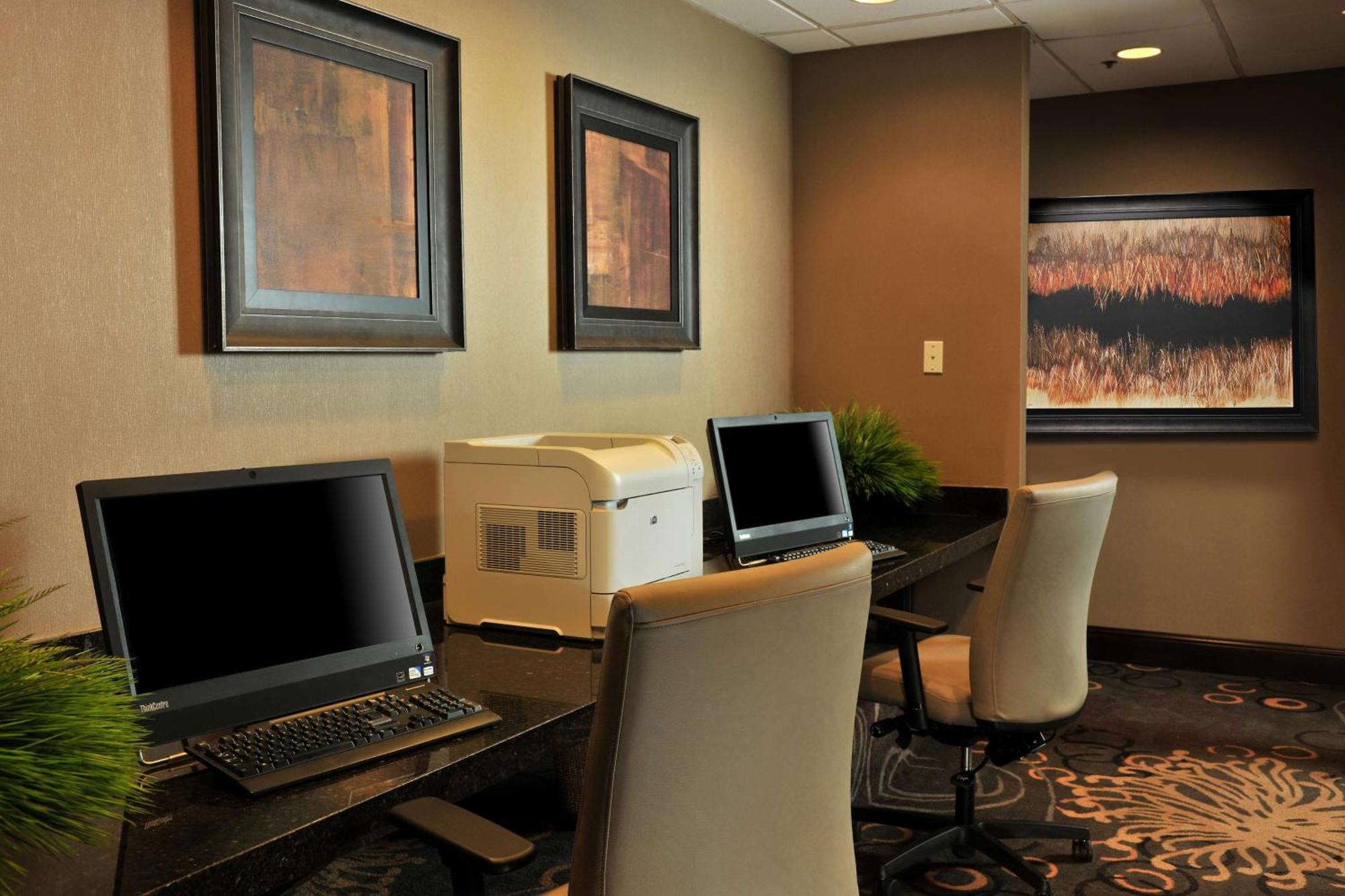 Embassy Suites Des Moines Downtown Экстерьер фото