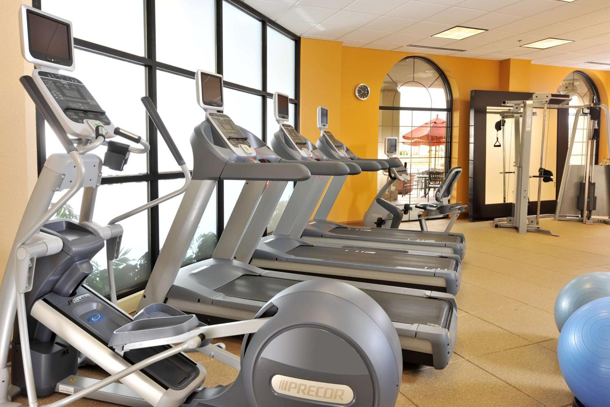 Embassy Suites Des Moines Downtown Экстерьер фото